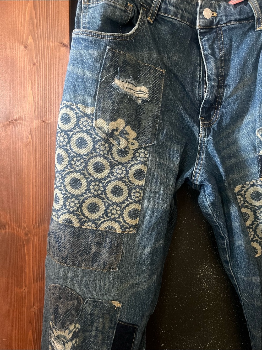Anthropologie Pilcro The Borrowed Patchwork Bandana Boyfriend Jeans Size 31P - Picture 2 of 7